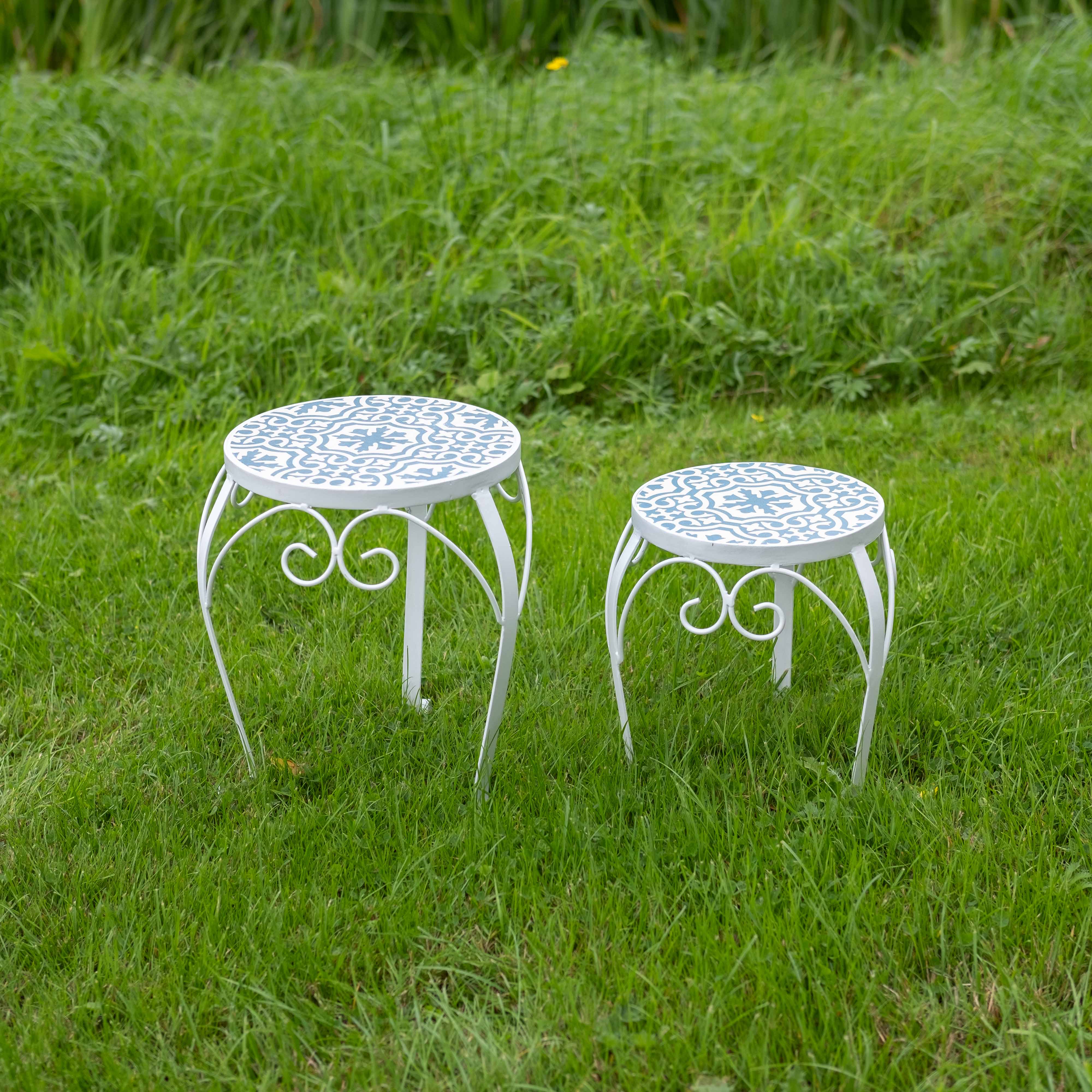 MOSAIC LOW PLANT TABLE | White & Blue
