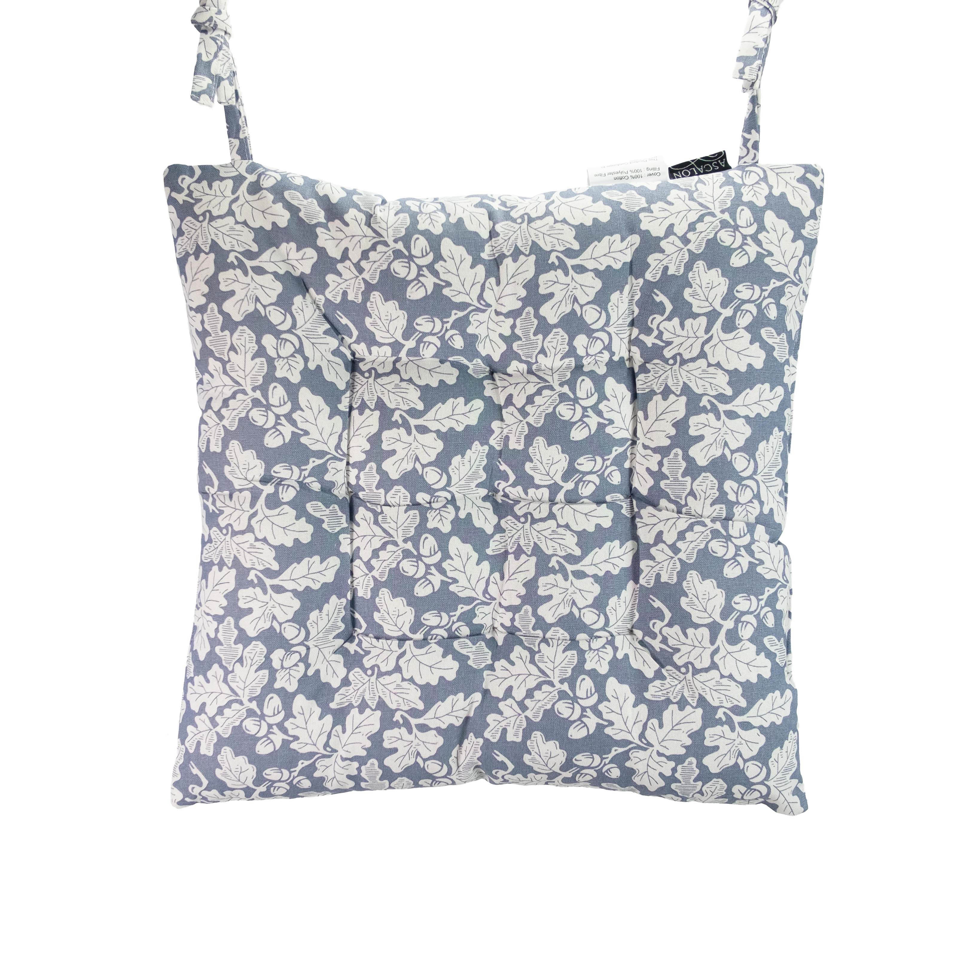 Square Seatpad | Oakleaf pattern in blue