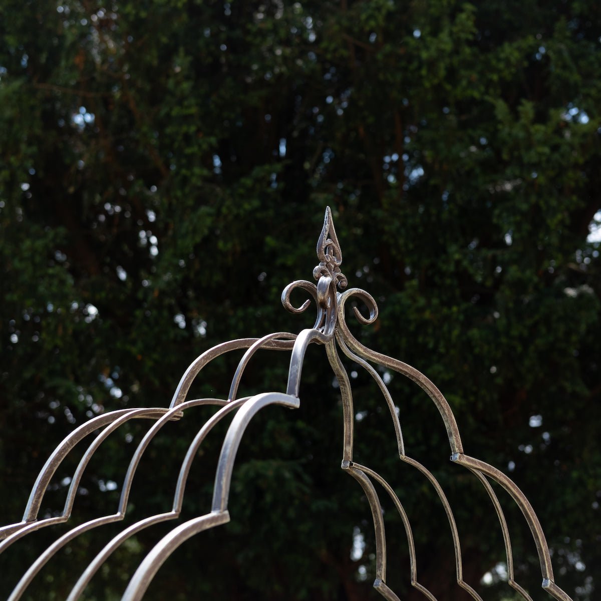 Vintage Garden Arch | Vintage Green - OPULENT Co