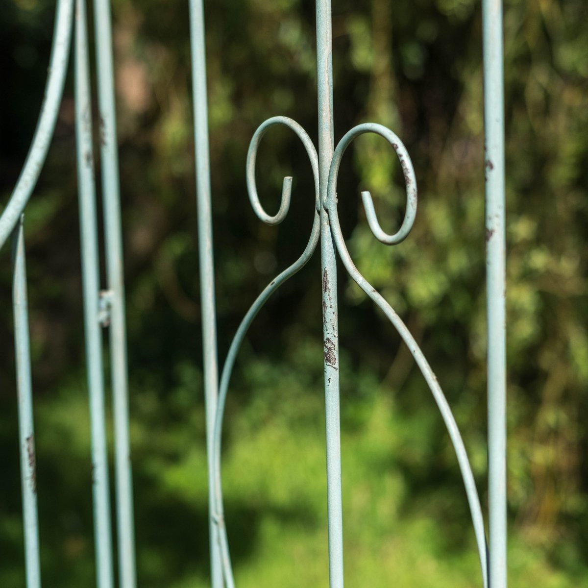 GUSTAV Metal FOLDING SCREEN | Antique Blue - OPULENT co