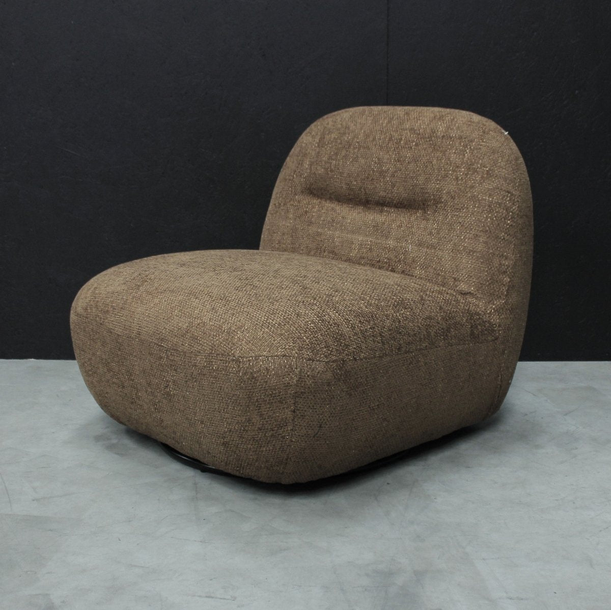 Sienna Oversized Swivel Chair in Boucle Amber - OPULENT Co