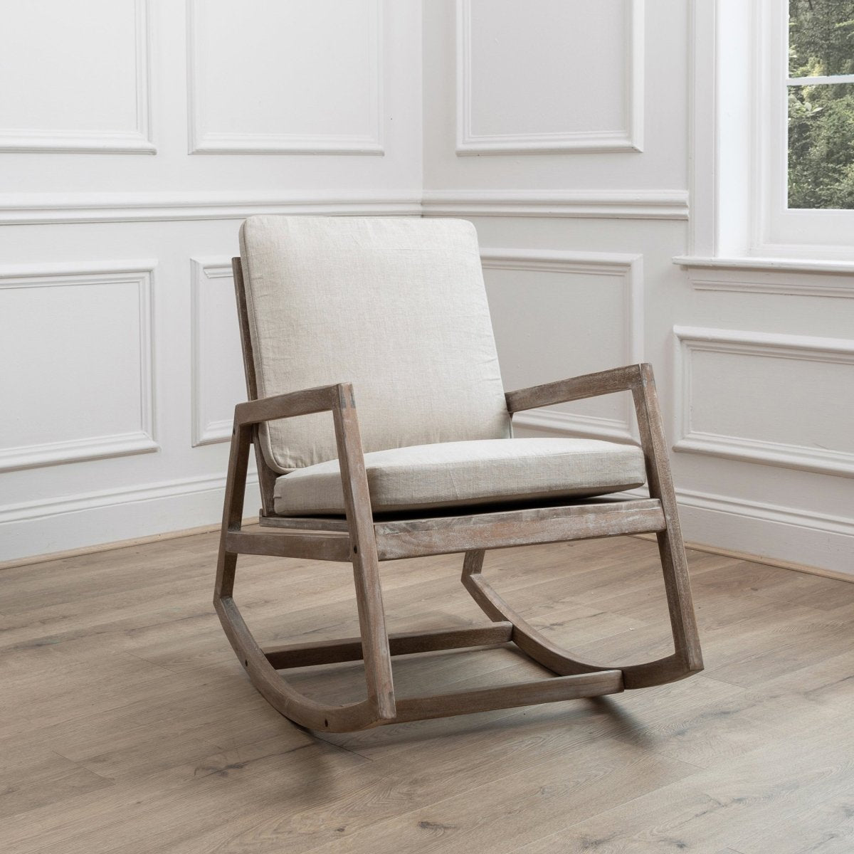 4 Best Rocking Chairs for UK Homes: Nursery and Living Room Comfort in Style