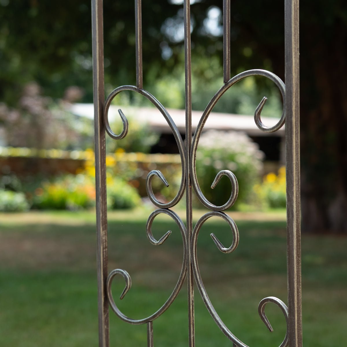 Vintage Garden Arch | Vintage Green - OPULENT Co