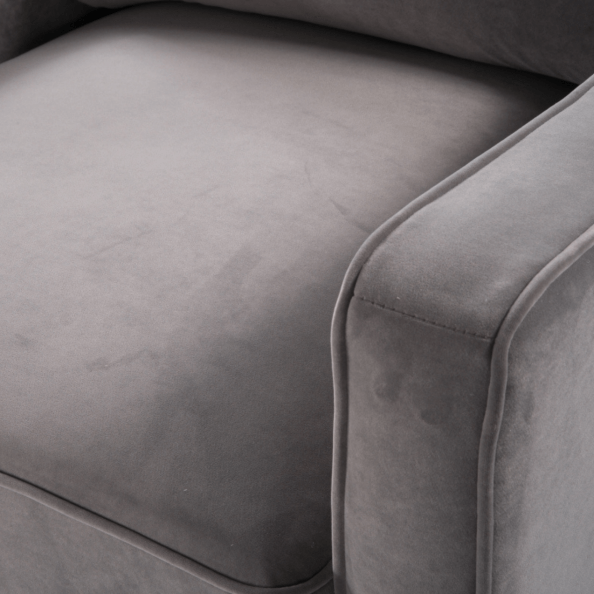 Daffy Armchair - Mink Velvet - OPULENT co