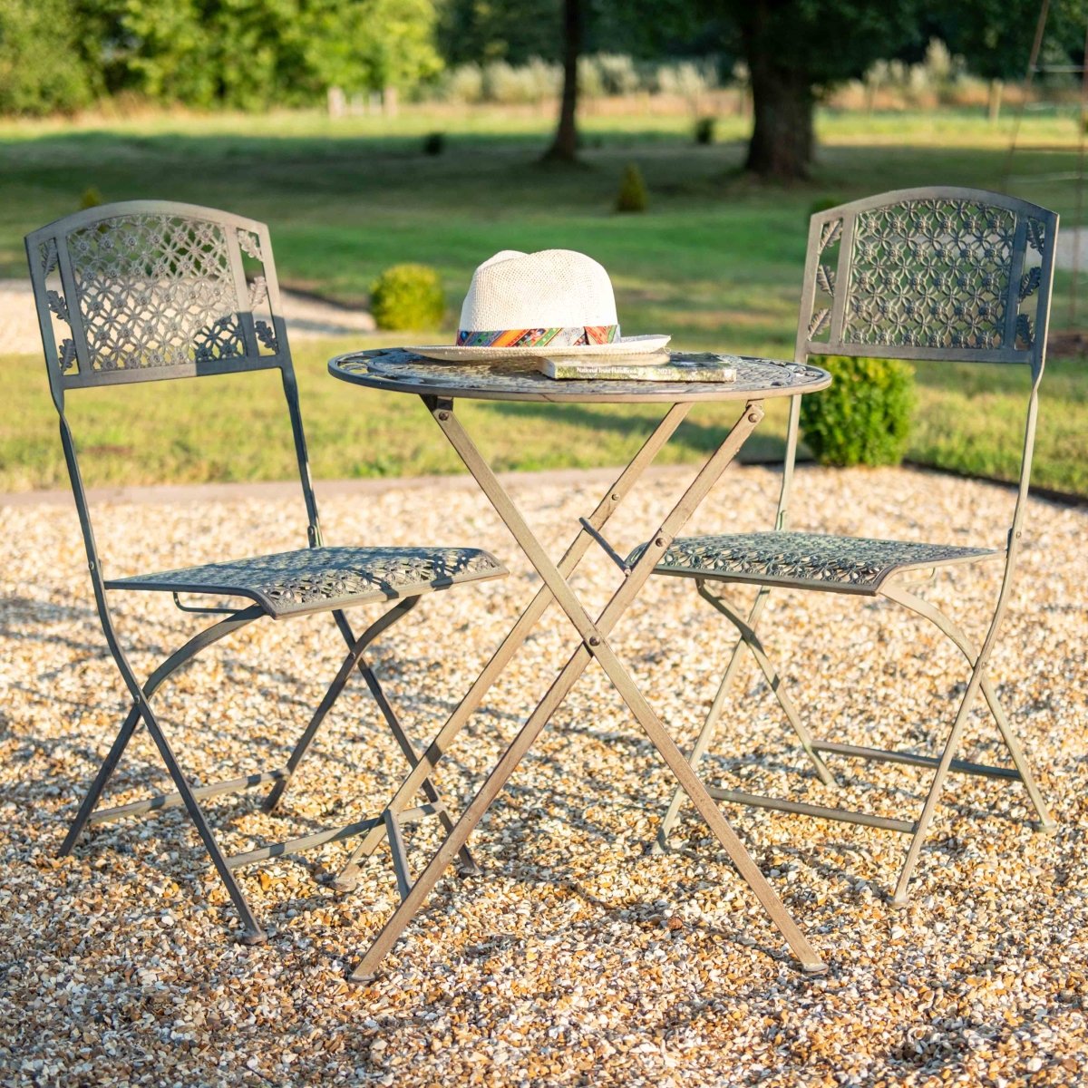 Oak Leaf Bistro Set | Brown Sage - OPULENT co