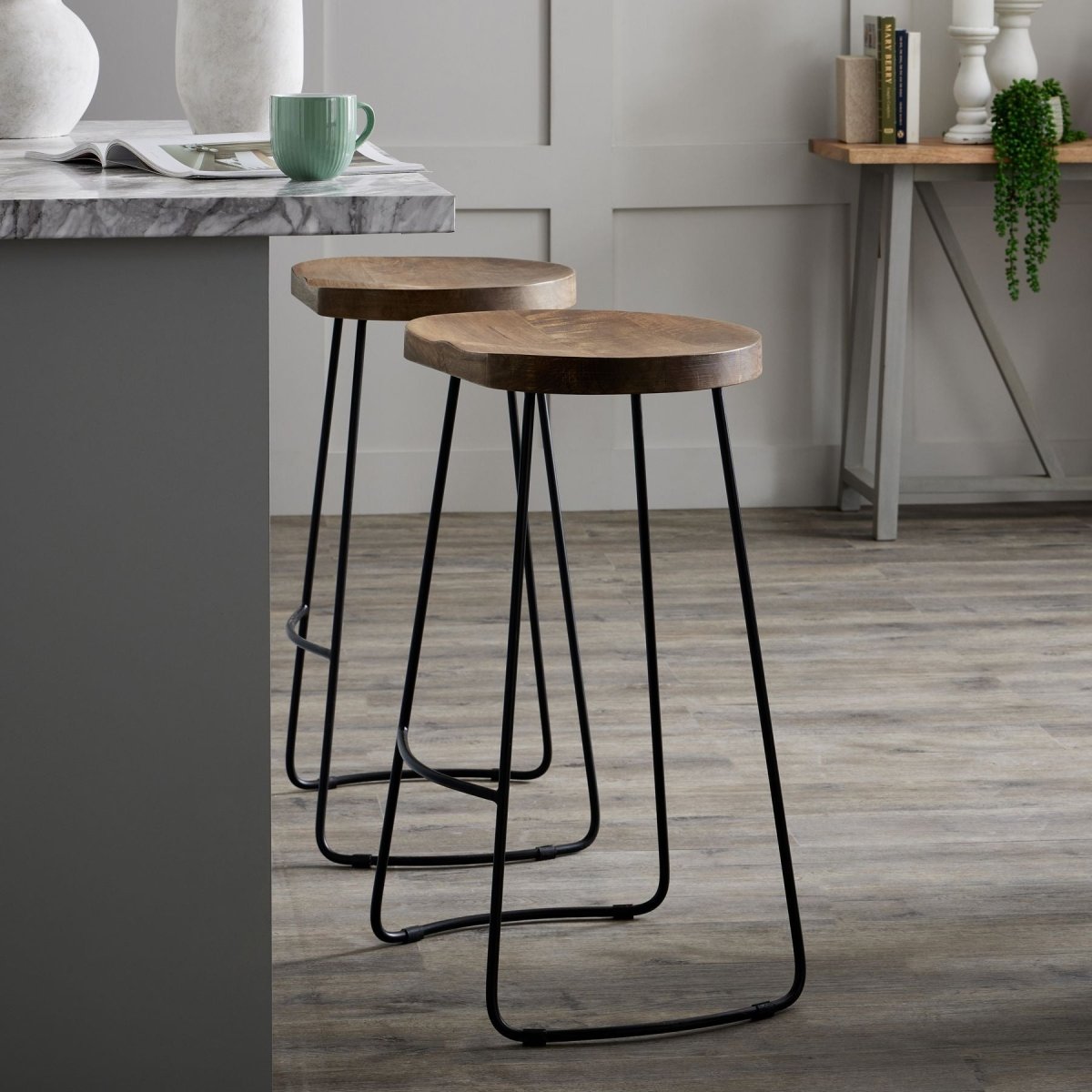 Franklin Hardwood Shaped Barstool - OPULENT co